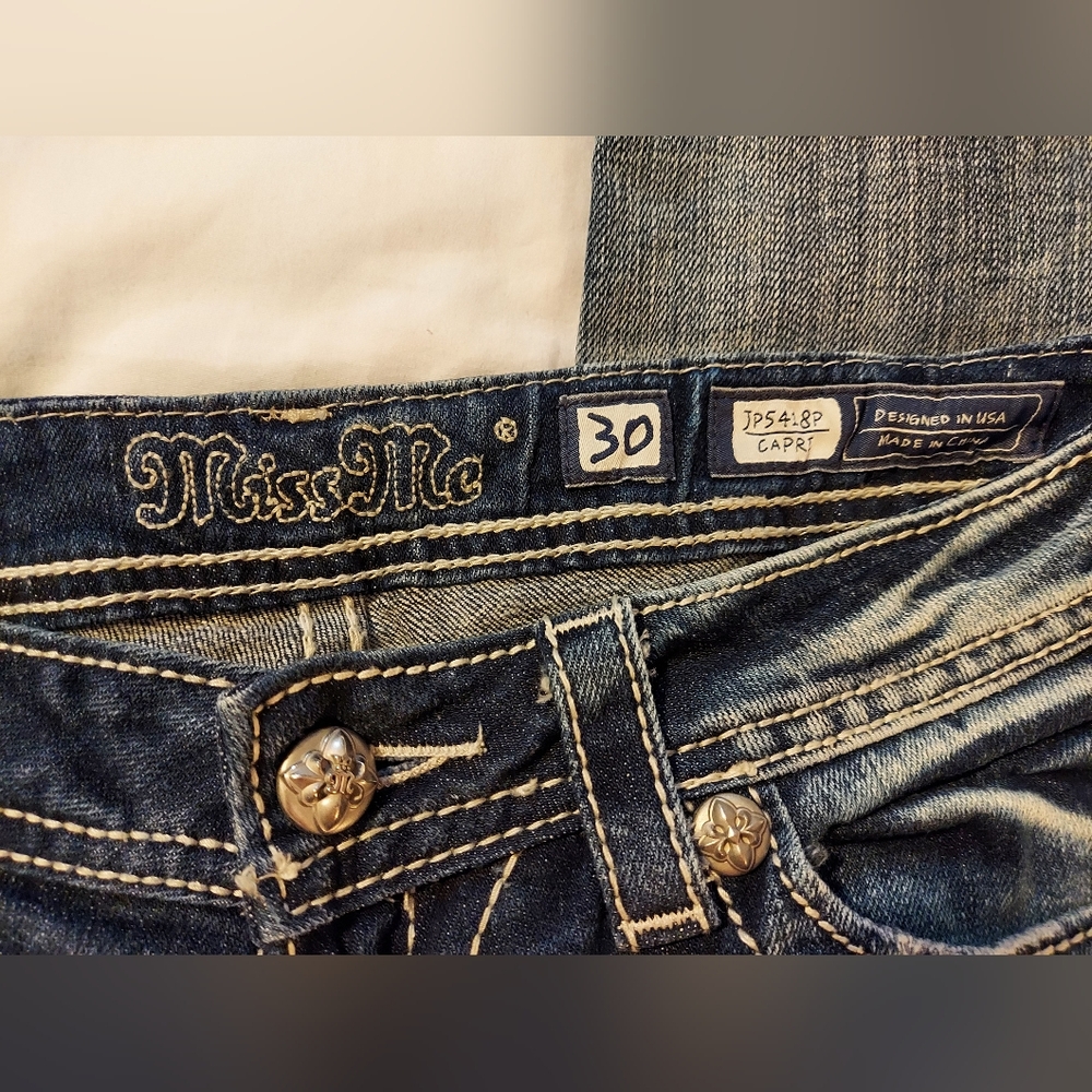 Miss Me Light Blue Denim Capris with Embroidery - 30x21 - Picture 3 of 8